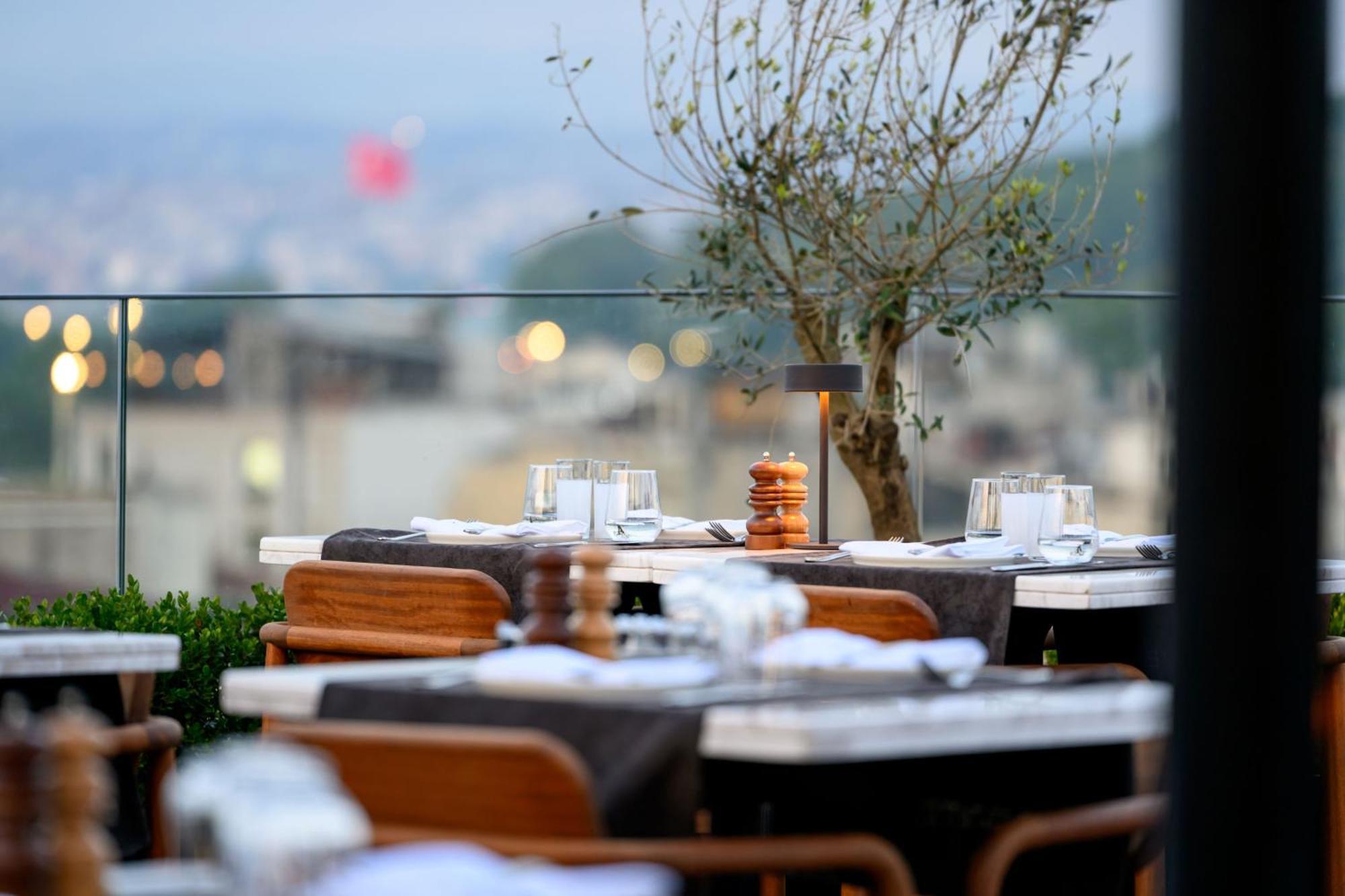Orient Occident Hotel Istanbul, Autograph Collection Exteriör bild
