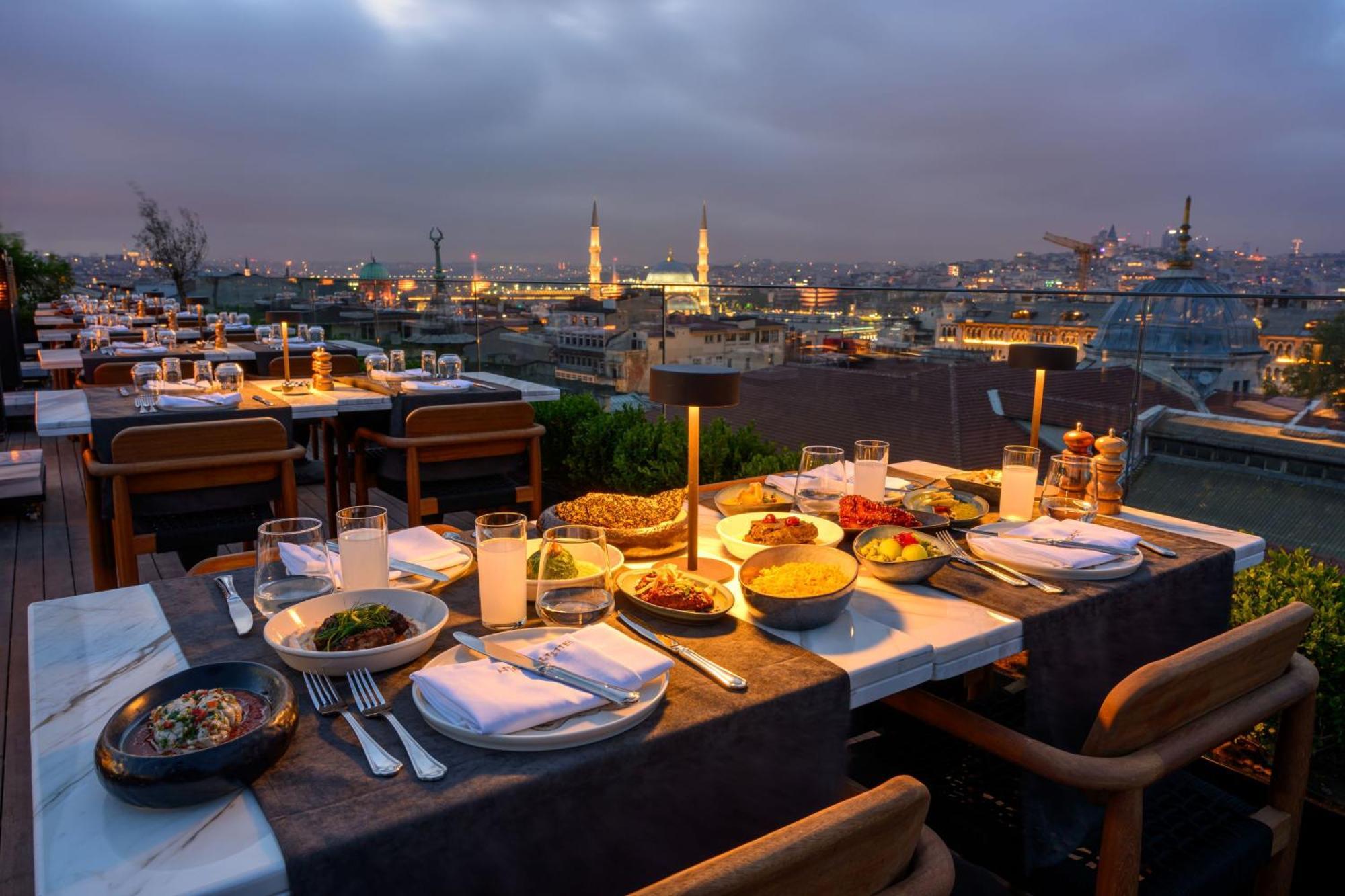Orient Occident Hotel Istanbul, Autograph Collection Exteriör bild